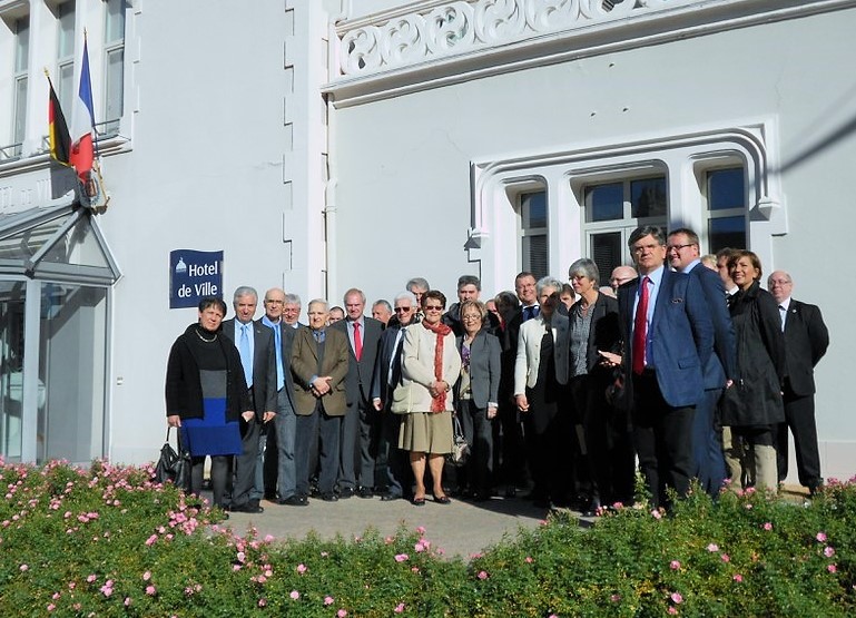 2015 - Bürgermeister Thegelkmap mit Delegation in Néris-les-Bains