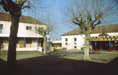 Schulhof des Collège